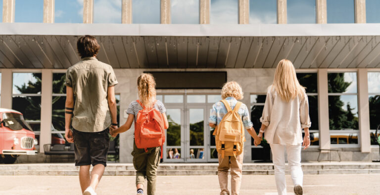 Como escolher a melhor escola para o seu filho: dicas práticas para os ...